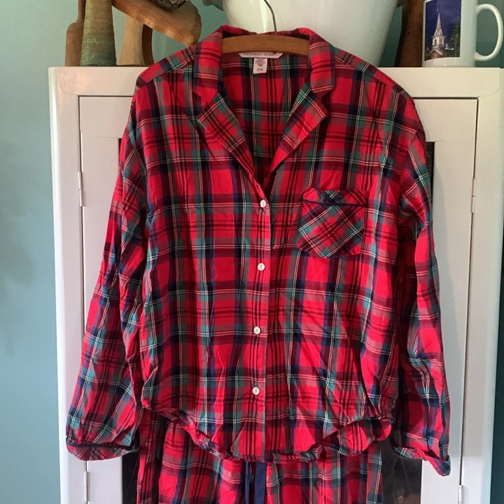 Victoria’s Secret sz S Plaid Pajamas - Red and Blue lighter weight like new! - Picture 3 of 10